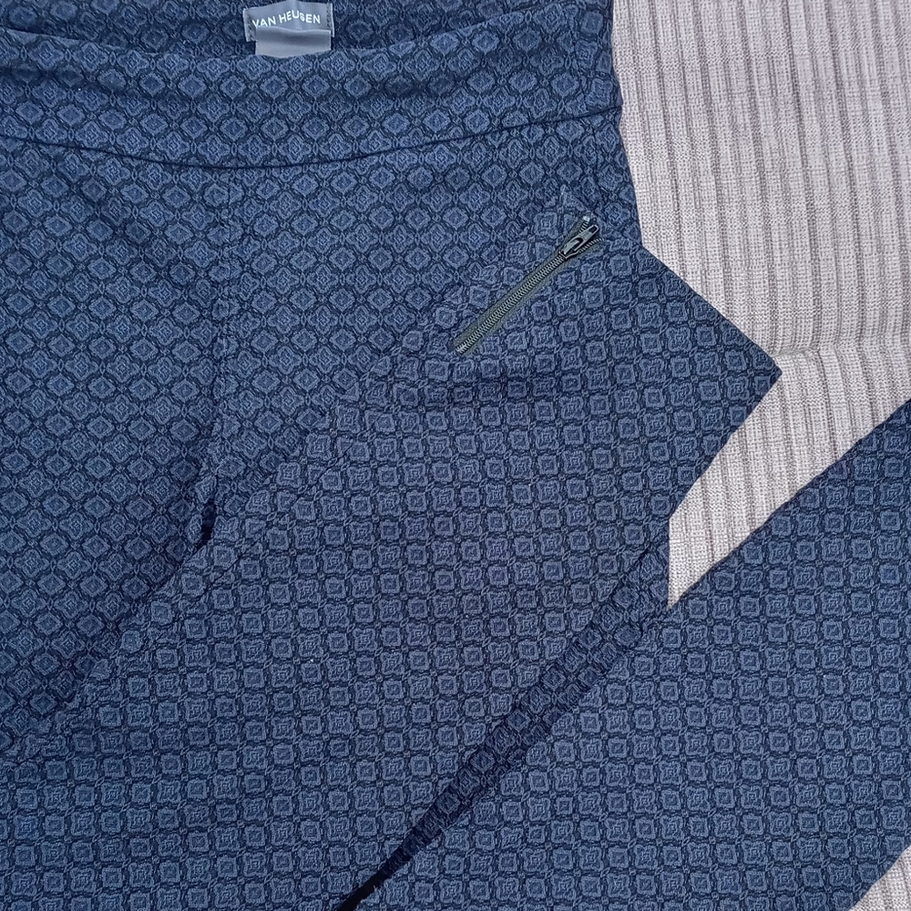 Van Heusen Women's Blue Geometric Print Stretch Dress Pants, Straight Leg, Sz 4